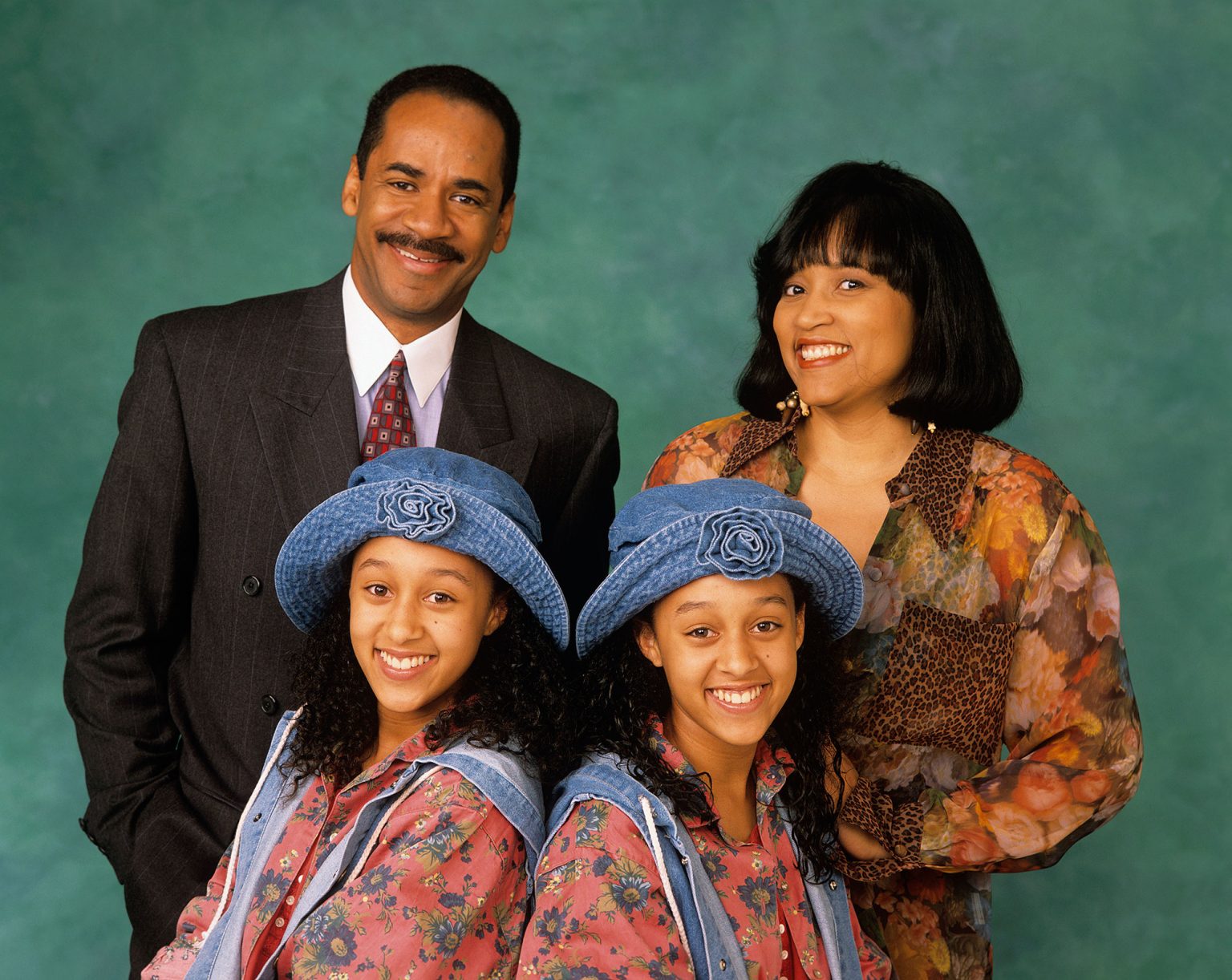 Tia and Tamera Mowry Parents | CelebReligions.com