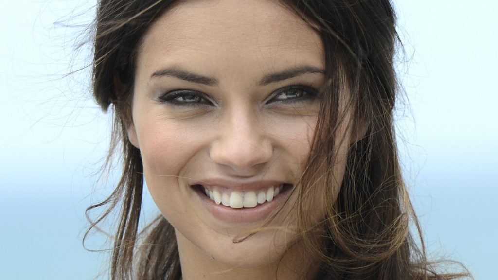 Adriana Lima Ethnicity, Race, Career and Nationality