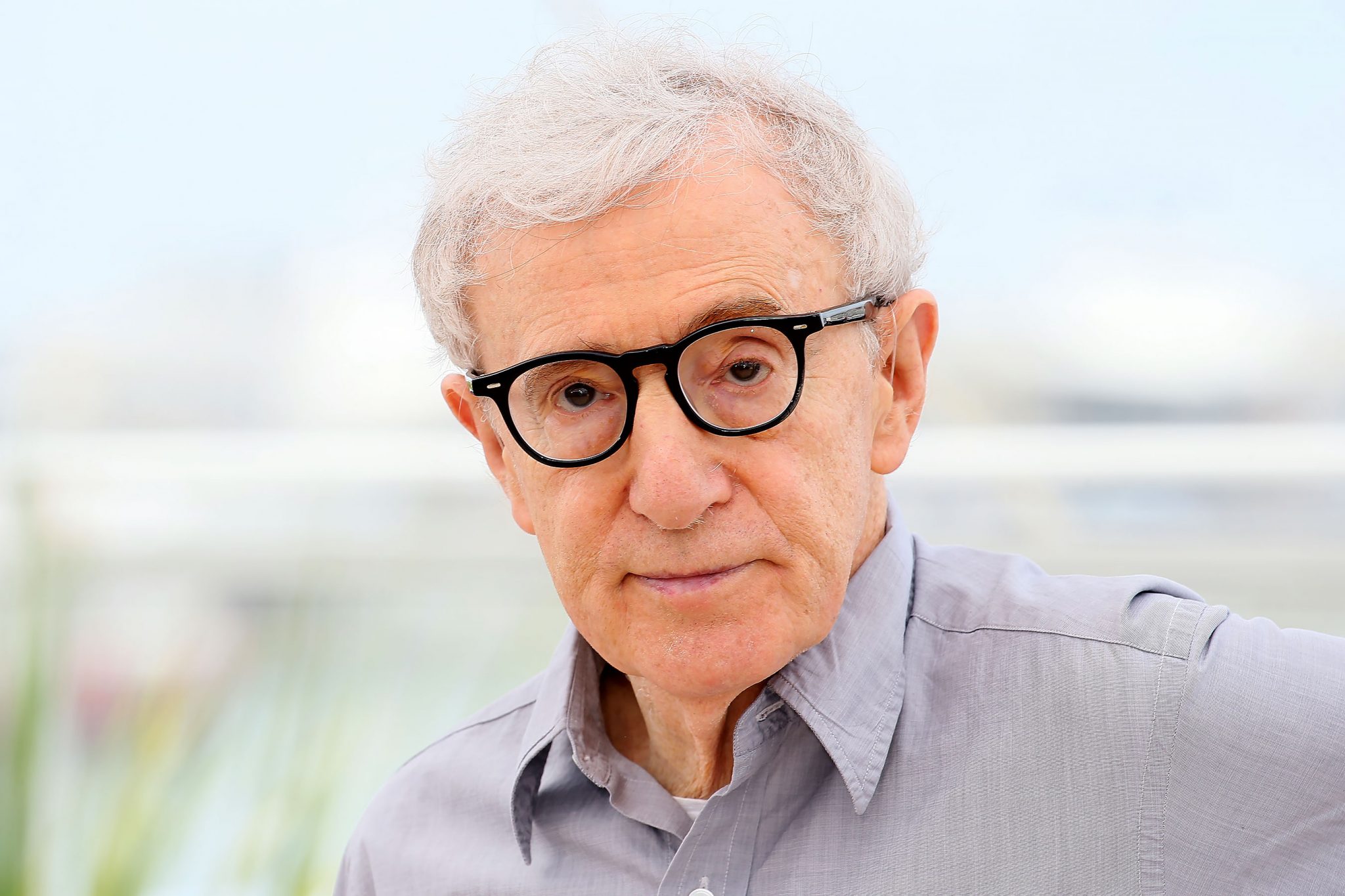 Nombres de personas en imágenes......por orden alfabético.   - Página 10 Woody-allen-2048x1365